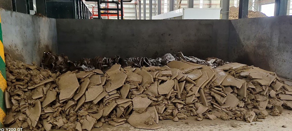 德森通溝污泥治理現(xiàn)場(chǎng)